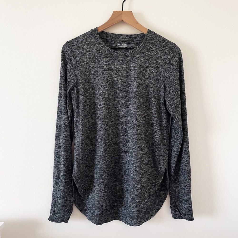 Athleta Uptempo Long Sleeve Top with Thumb Holes